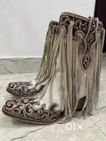 Hand made women cow girl shoes