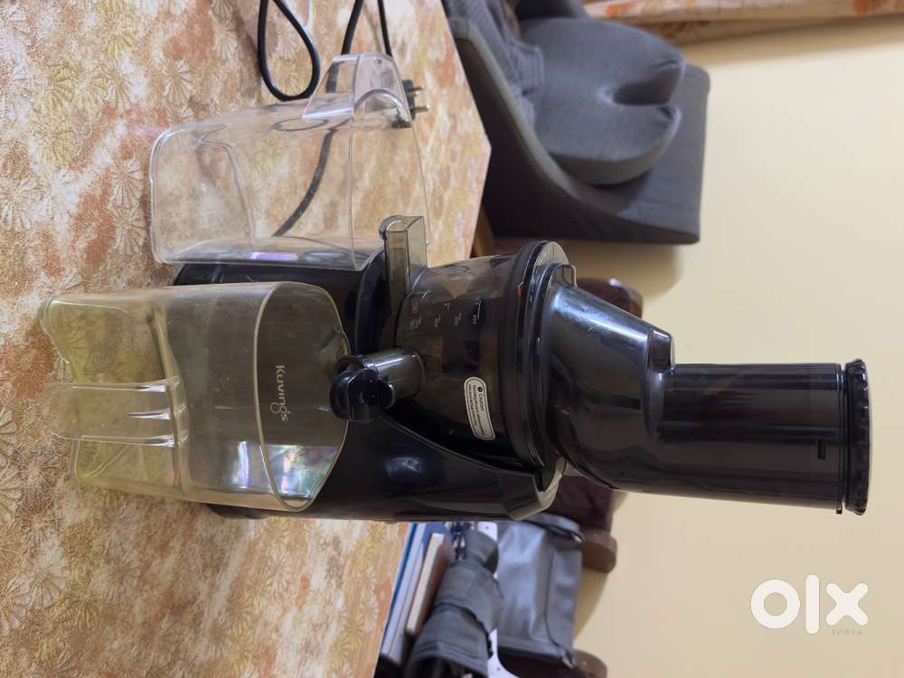 Kuvings B1700 Phantom Black Professional Cold Press Whole Slow Juicer,