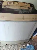 Samsung Semi automatic Washing machine in running condition