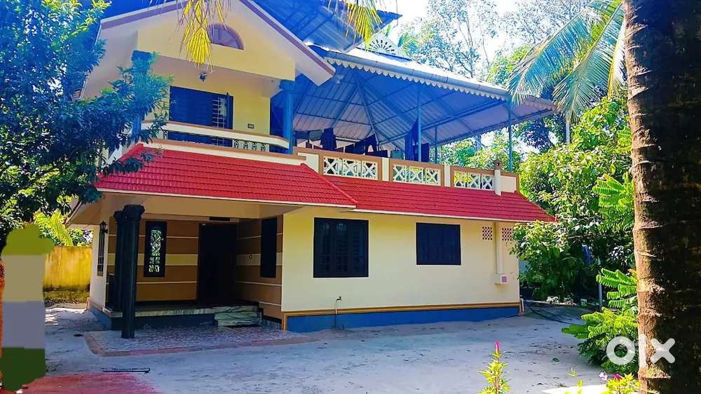 ഹൗസ് നിയർ ചേർത്തല കണിച്ചു കുളങ്ങര ബസ് റൂട്ട്  45 ലക്ഷം