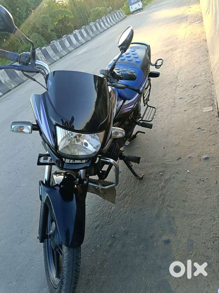 Hero Super Splendor BS 4 model in gud running cdtion no scrtch, sounds