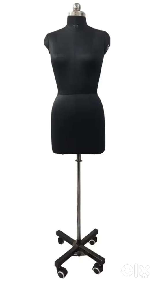 Manniquine - Female dress form with wheel