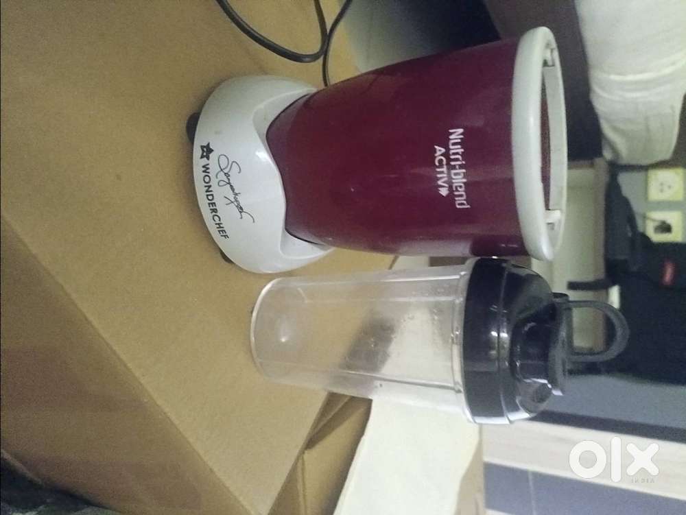 Wonderchef mixer and prestige pressure cooker