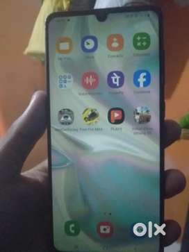 Sumsung a31 folder change hai aur back cemra blur hai sir phone hai