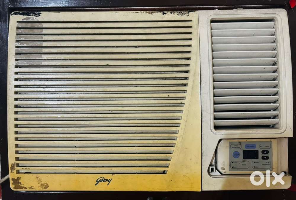 Good Condition Godrej Window AC – Cools Fast  1.5 Ton