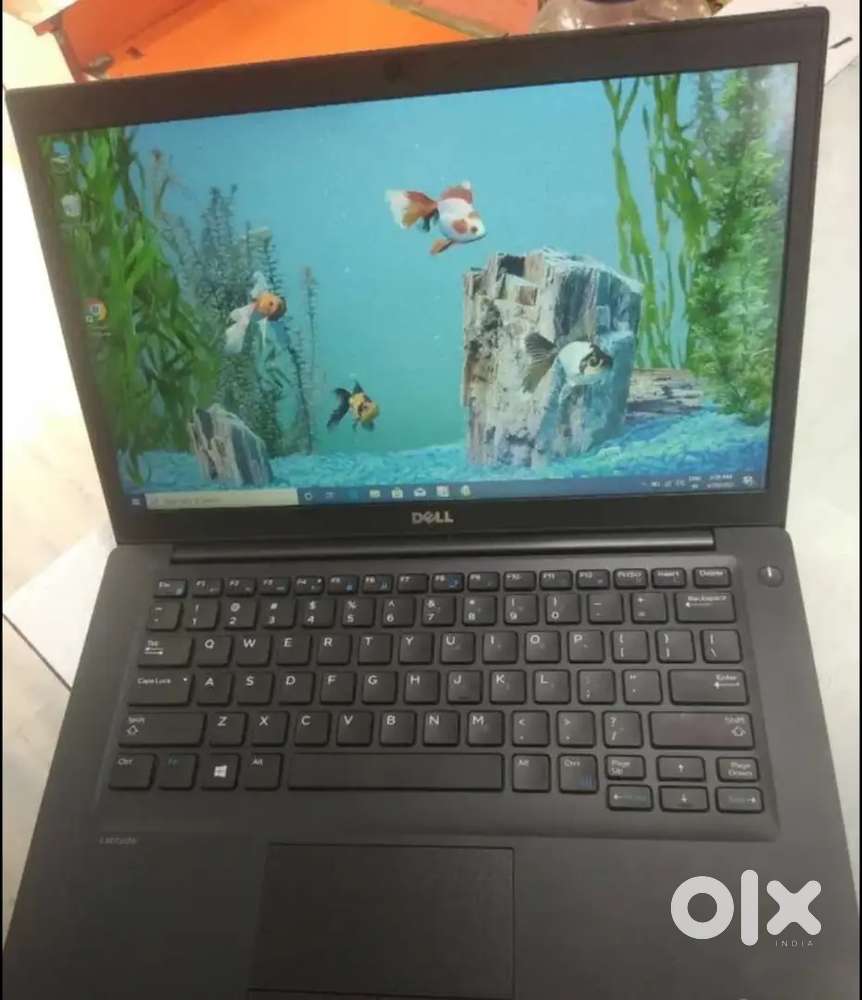 Dell Inspiron laptop 512g in excellent condition with adaptor