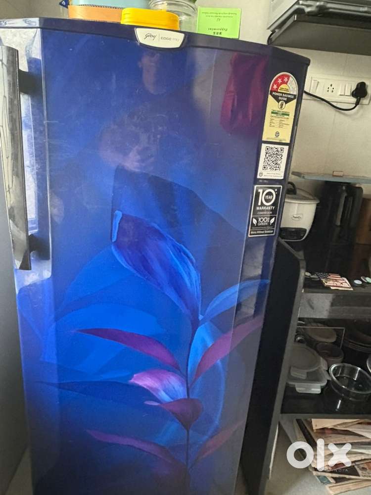180 L fridge for sale