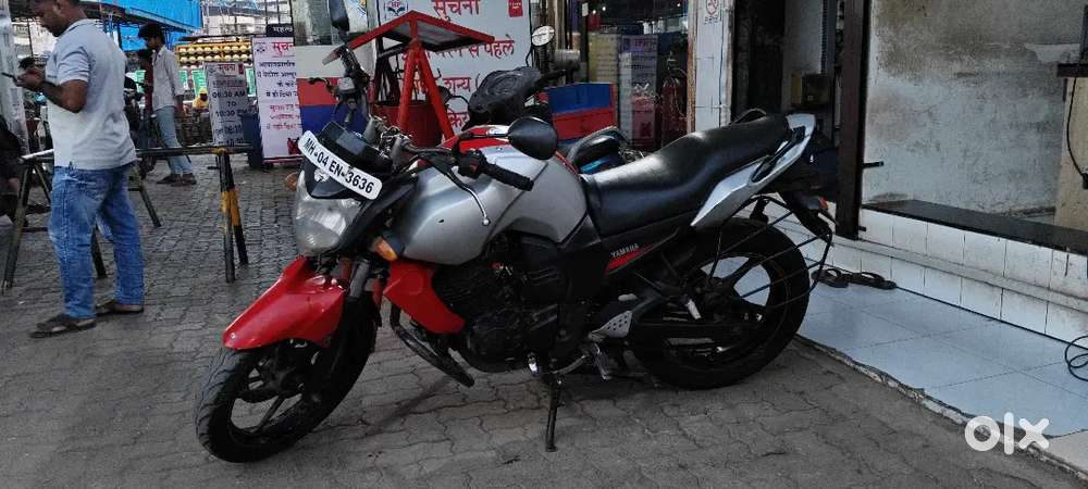 New battery smooth engine kadak condition tyres like new