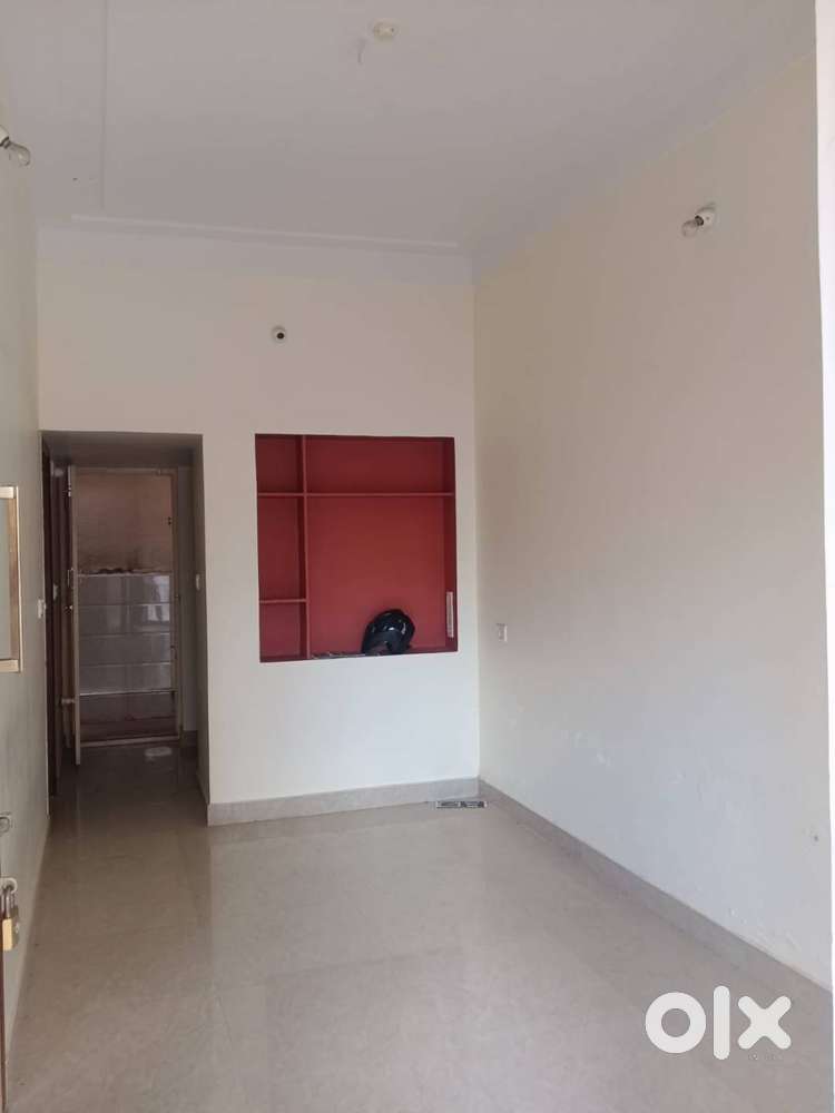 2BHK VEG HOUSE FOR LEASE IN VIDYARANPURA