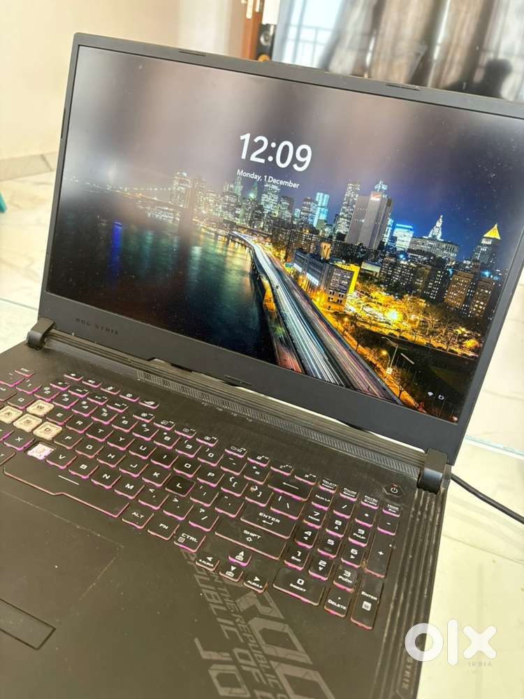 Asus ROG G17 Gaming Laptop