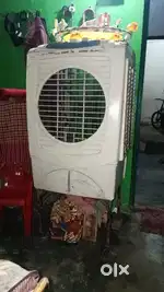Chota cooler hai kit kharab hai body thikh hai