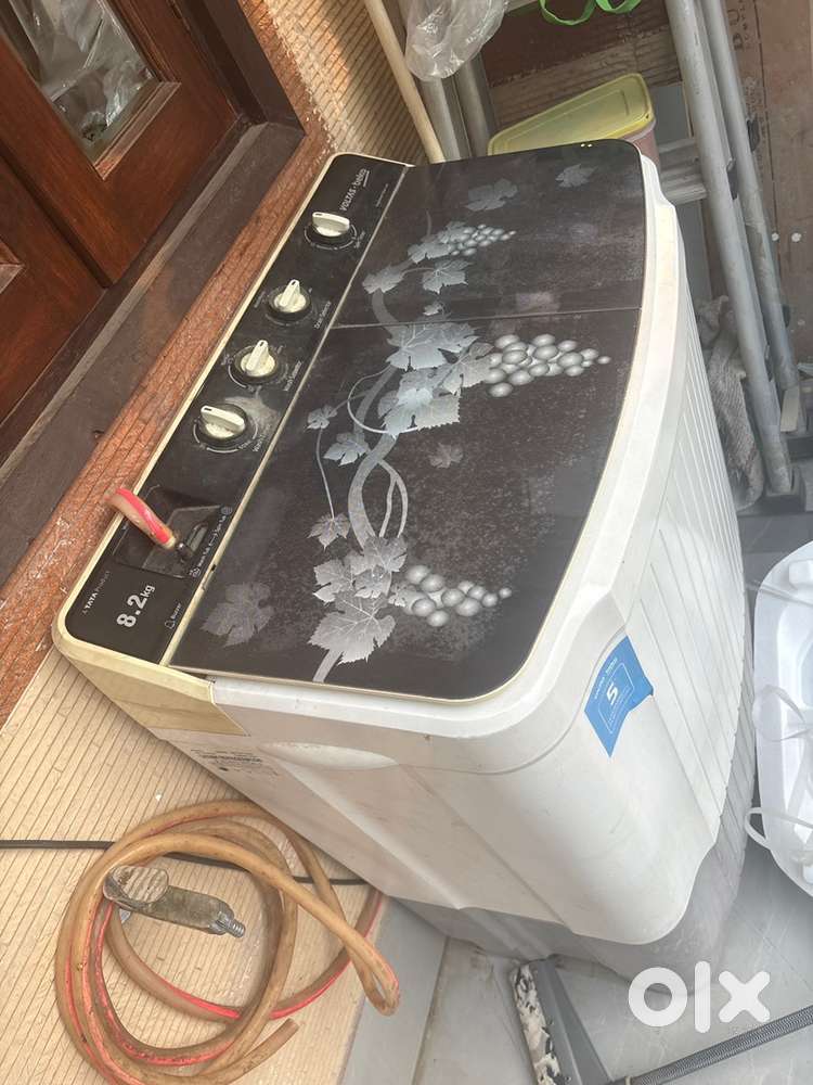 8.2kg Voltas Beko Semi Automatic washing machine 3 years old