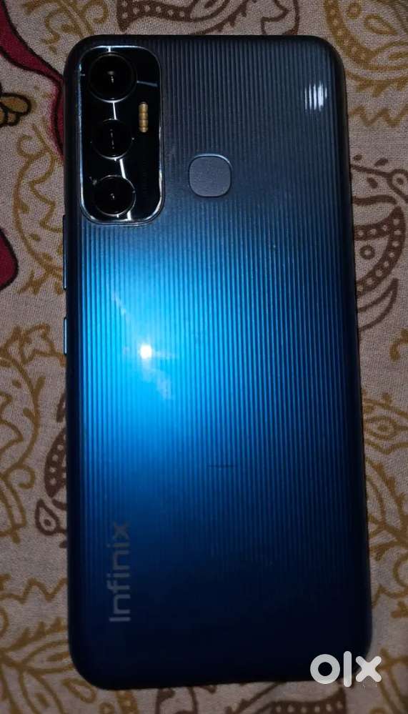 infinix hot 11 2022 no damage bill box all working good condition