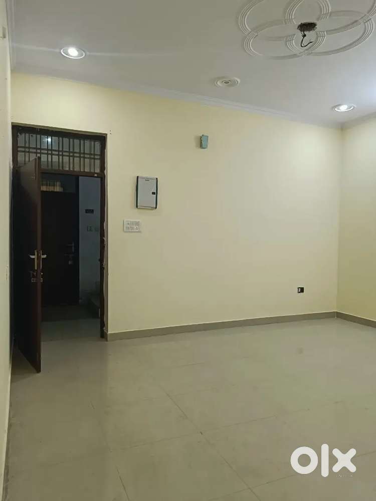 2 Bhk Independent Flat for family.