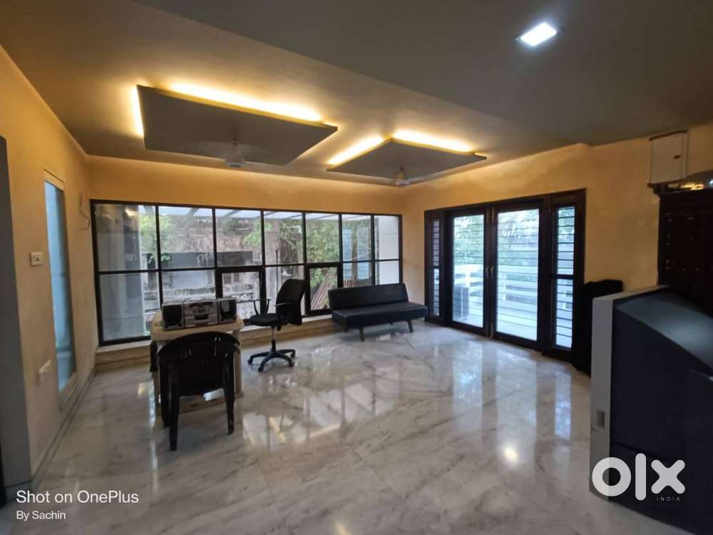 4 BHK Fully Furnished Bungalow available for Sale at Alkapuri