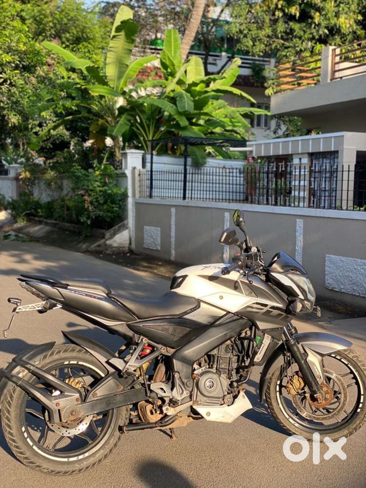 Bajaj ns200 for sale
