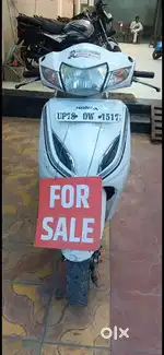 2015 mast condition me gadi hai