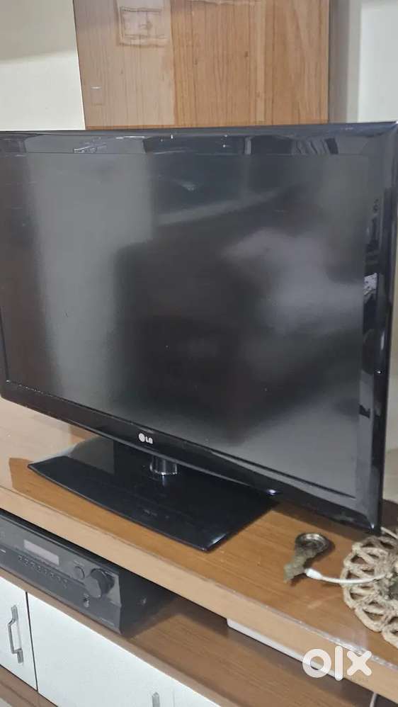 LG 42LD460 42-Inch Full HD LCD TV