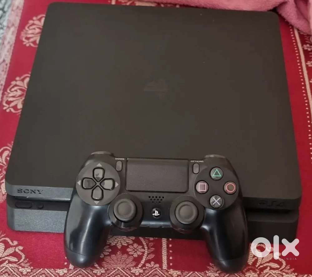 PS4 SLIM 1TB