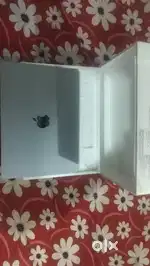 Apple M2 air macbook