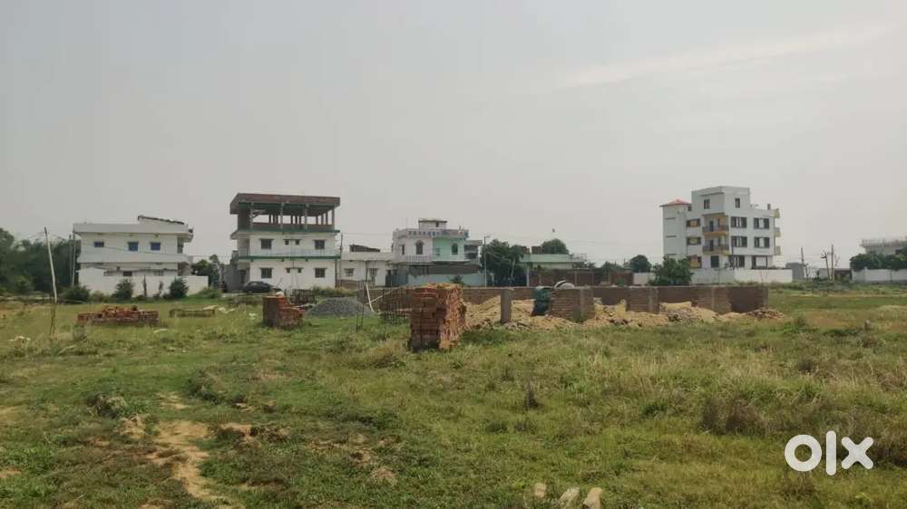 Patna aiims ke pass plot hai.