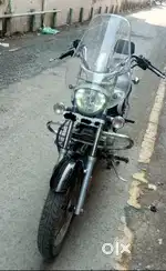 Bajaj Avenger Cruiser 220 black