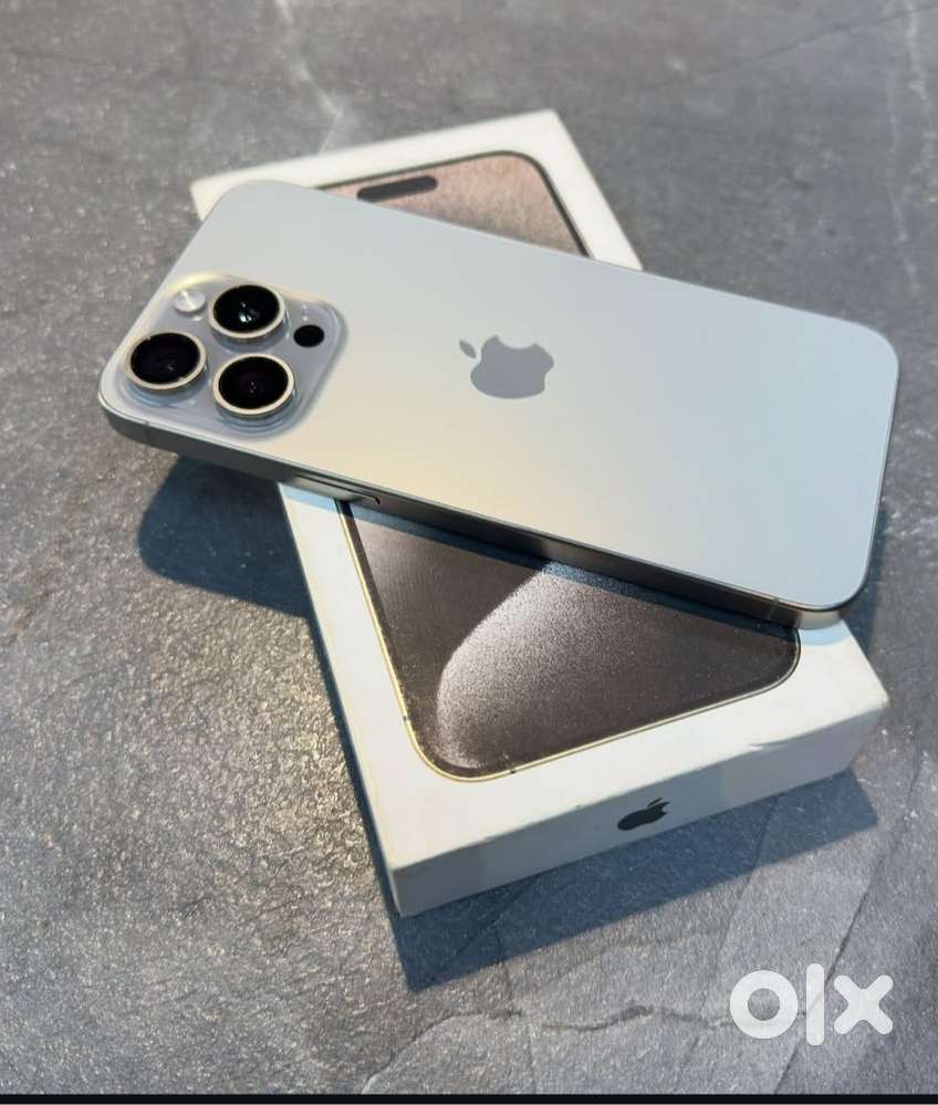 I phone 15 pro 5G ₹6500/-