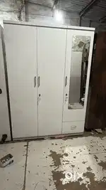 Three door wardrobe at wholesale rate
