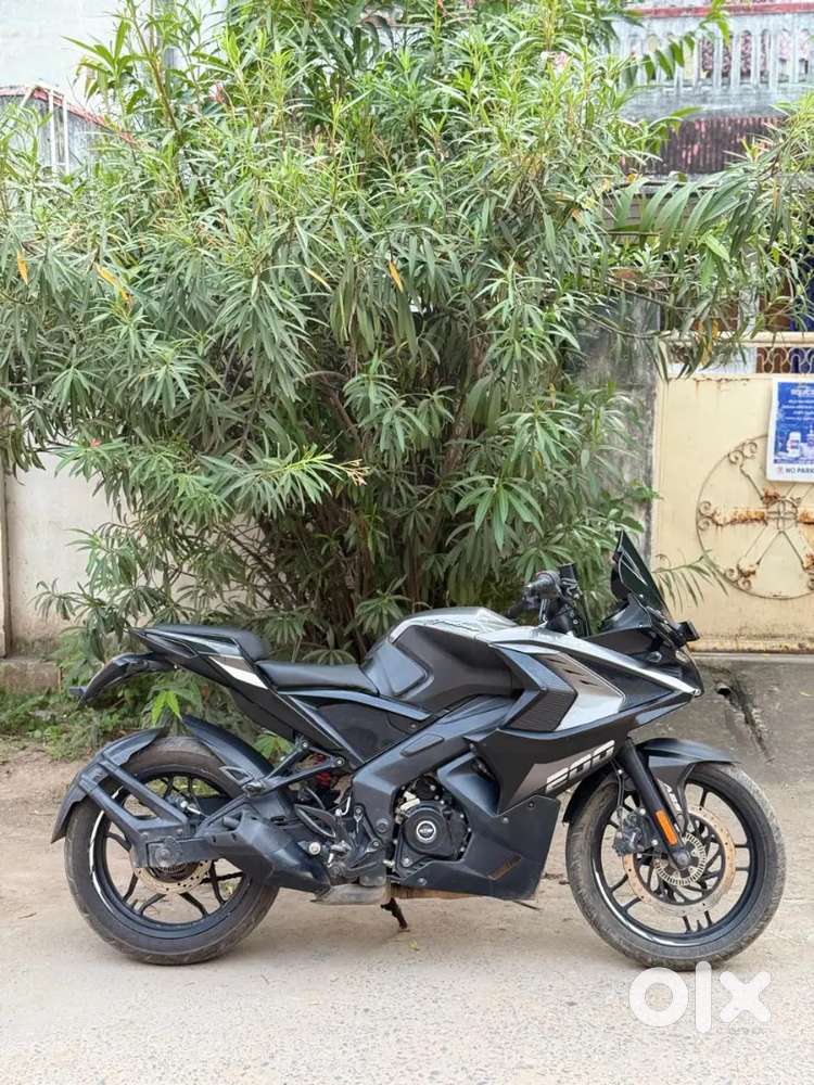 Rs200 bs6 neat and clean condition