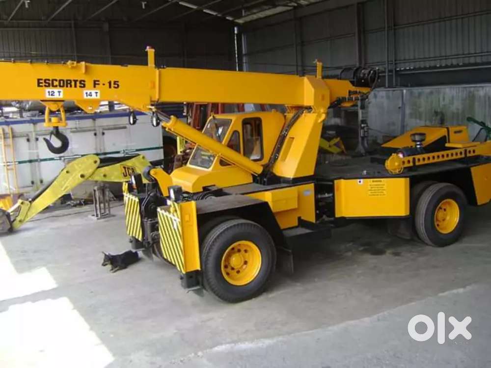 Hydra crane for rent available at reasonable cost.i