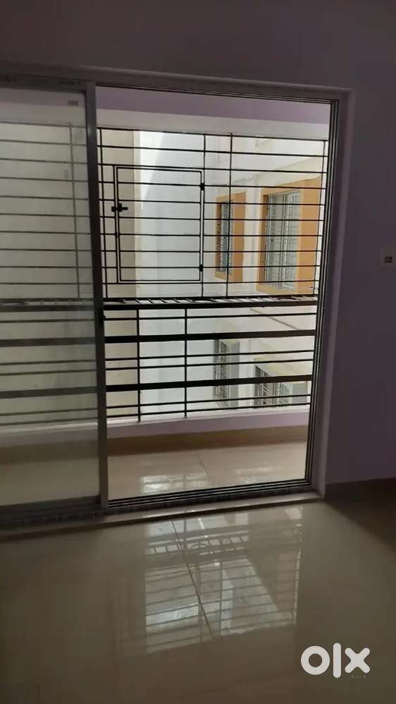 1 BHK AVAILABLE For rent -Newtown Action area 2. (Near ecospce )