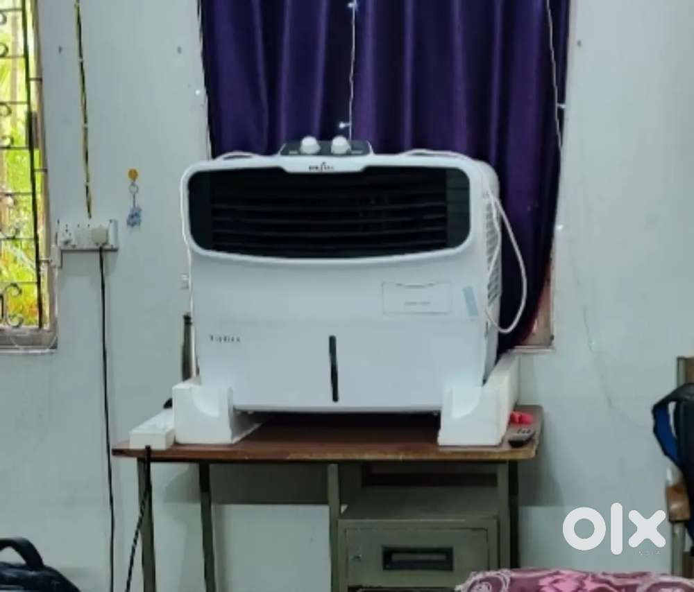 Kenstar 64 L cooler