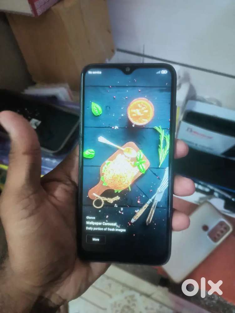 mi note 8 mobile available in good condition