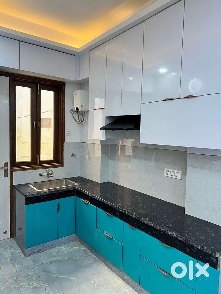 3 BHK FOR SALE WITH LIFT AND REGISTRY