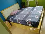 5'6*6'6 size bed with mattress( 8 urotop)