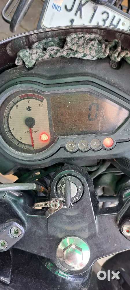 I wanna sell my bajaj pulsar dtsi 180cc just rs 47000 scratchless