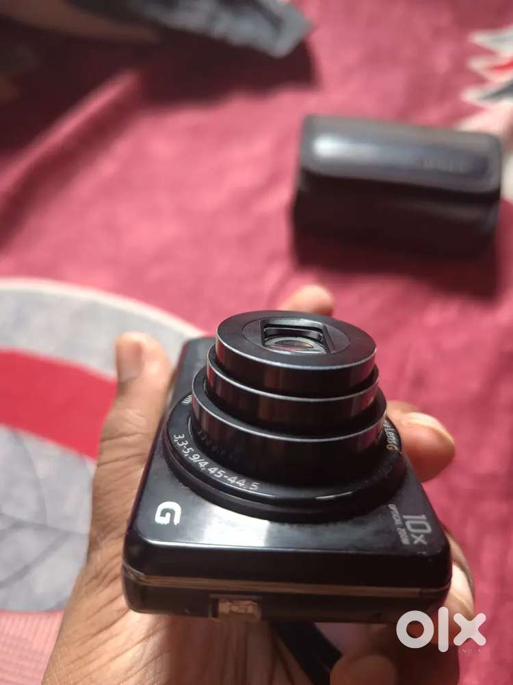 Sony cybershot camera DSC WX200