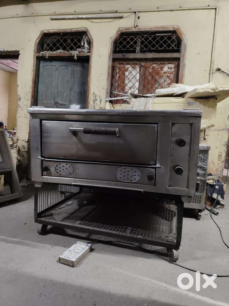 Commercial Oven