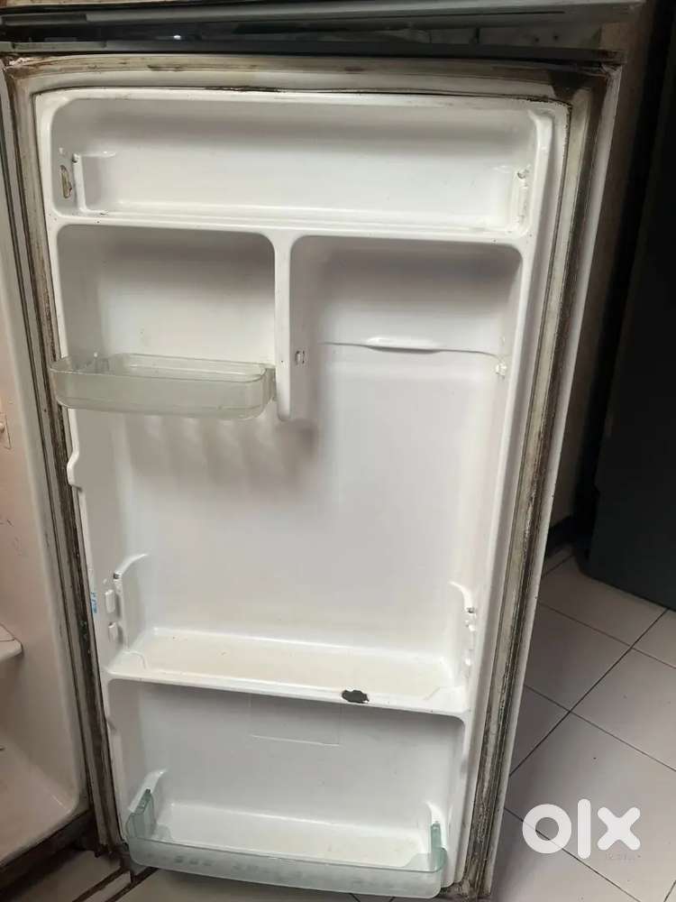Well-Maintained Refrigerator for Sale – Good Cooling & Good Condition