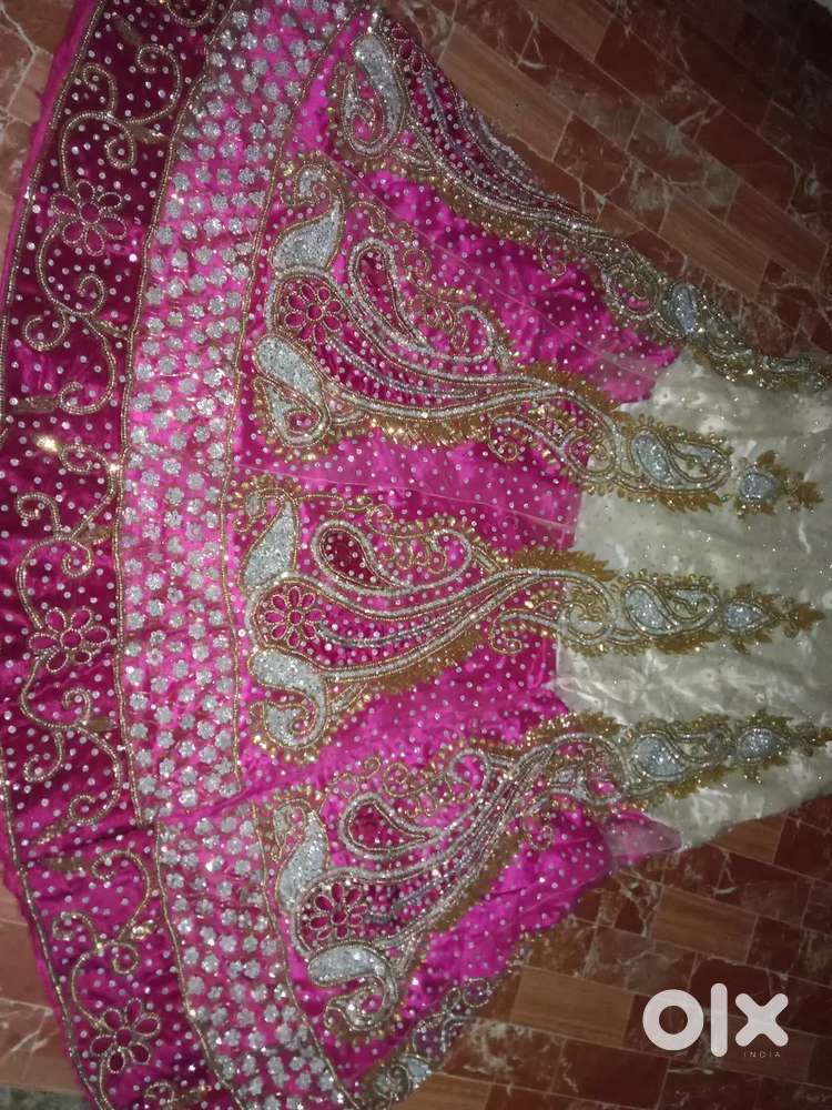 Lehenga set 1 saal old
