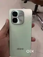 Iqoo Z9x (4+4Gb ram, 128Gb storage)