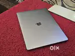 Apple Macbook Pro i7/16/512gb/5.5gb Graphics 15inch Retina Touchbar