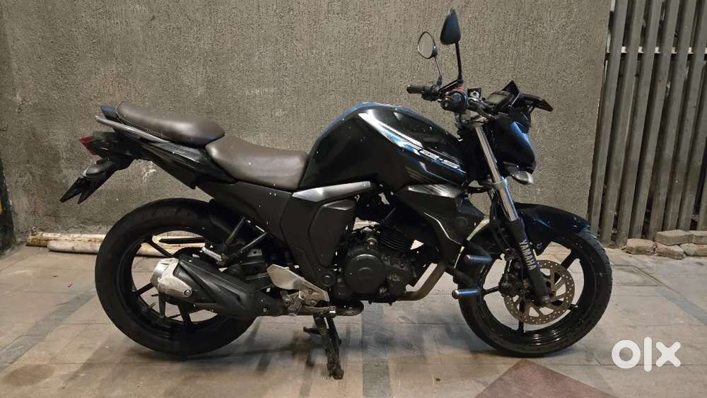 2017 Yamaha FZ-S Fi V2 Excellent Condition 24000 km Insurance till 202