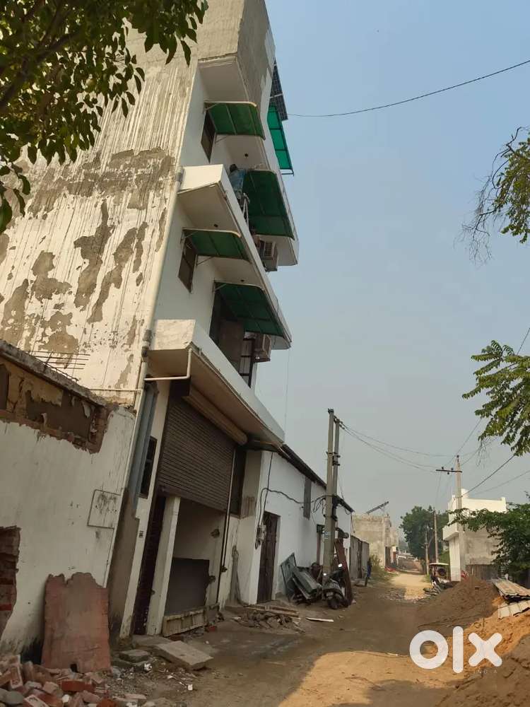 Luxurious PG & Hostel at IIM Road