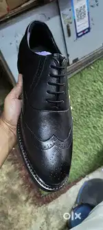 Shoe first class