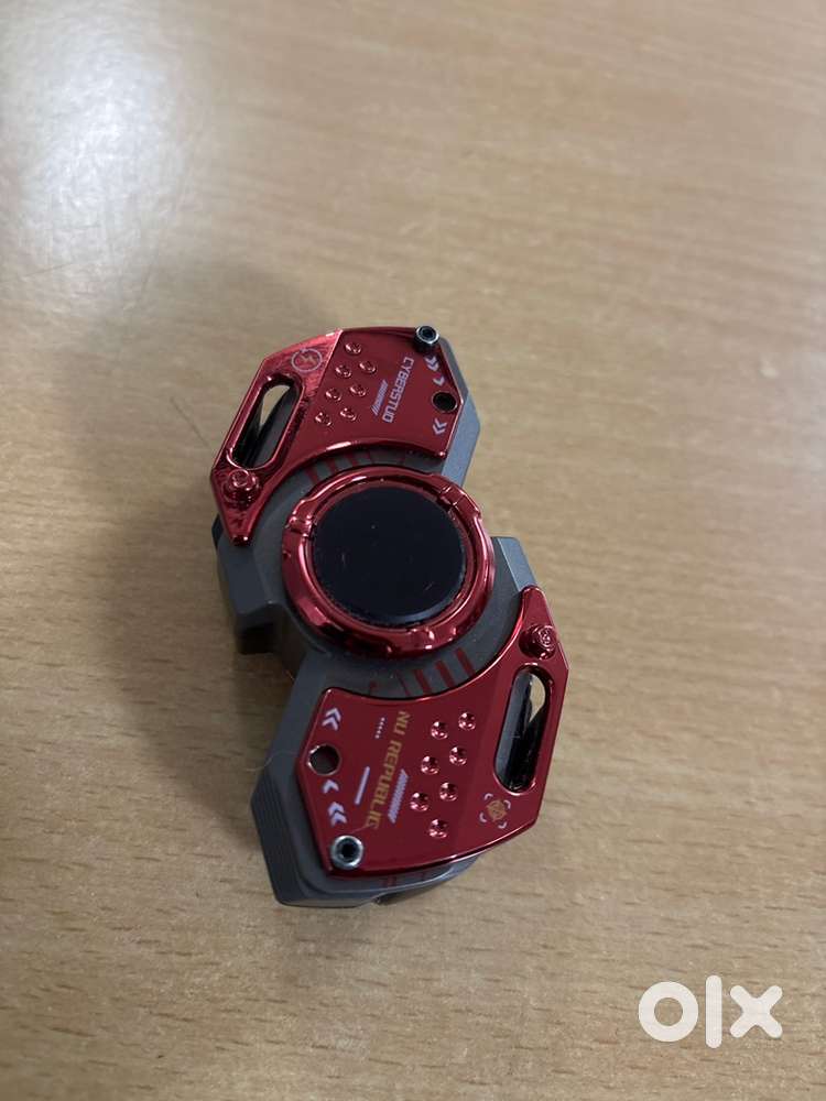 New NU Republic cyber stud earphones