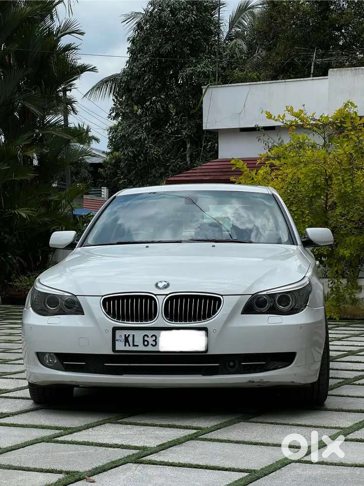BMW 5 SERIES 530i, 2009