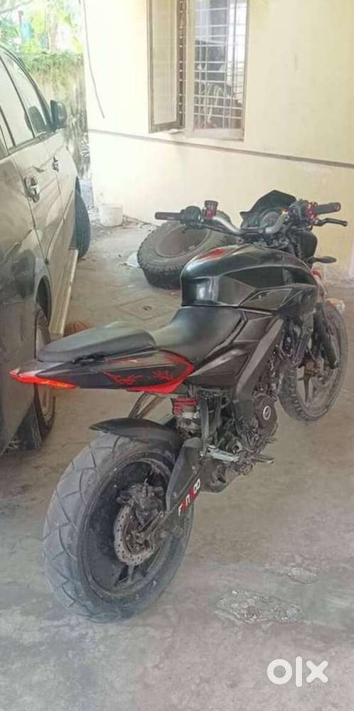 200NS Bs3 Perfect condition (Negotiable)