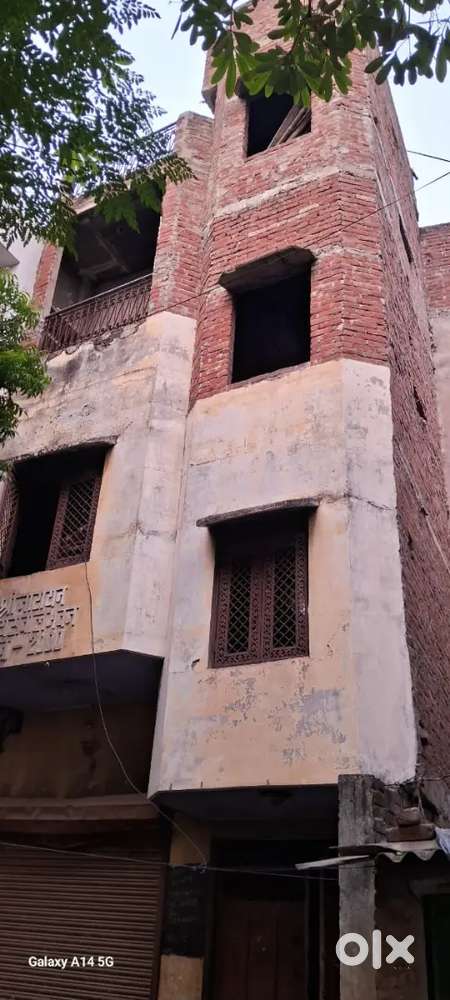 Makan hai 2 khnd ka 75 gaj ka  call kro