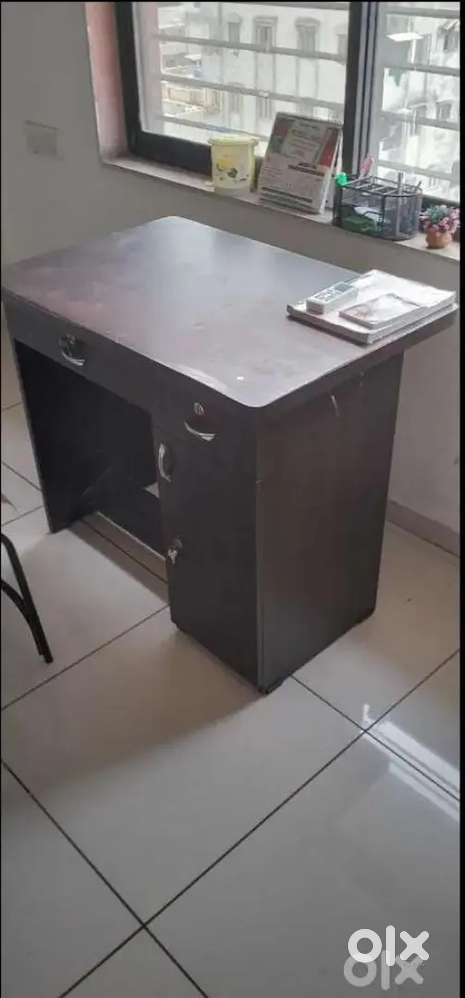 Brand new condition Study and Computer Table